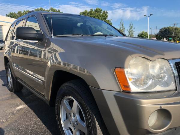 Nice! 2005 Jeep Grand Cherokee Limited! 4x4! We Finance! for sale in Ortonville, MI – photo 12