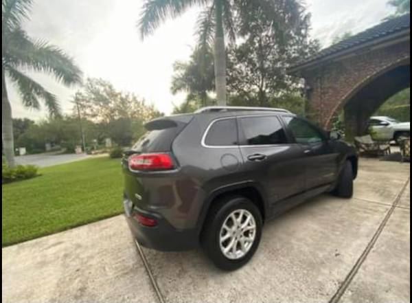 2015 Jeep Latitud 4X4 60K miles $1,350 DOWN! - cars & trucks - by... for sale in Brownsville, TX – photo 2