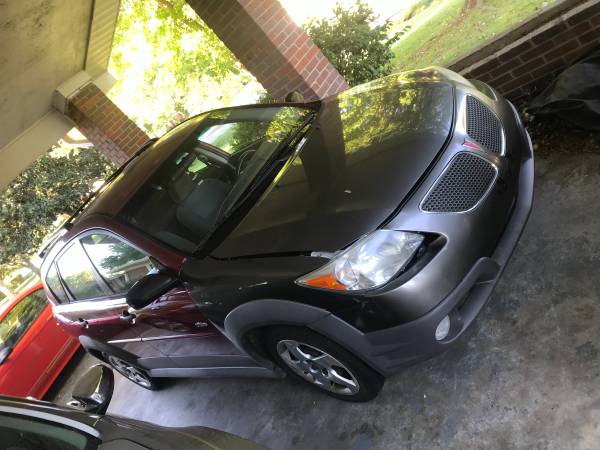Pontiac/ Vibe 2004 stick shift Runs Great ! for sale in Clarksville, TN – photo 11
