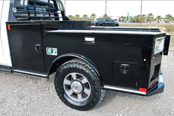 2016 FORD F-350 XLT FX4 POWERSTOKE*LEVLED*CM UTILITY BED*NEW 35"... for sale in Liberty Hill, TX – photo 11