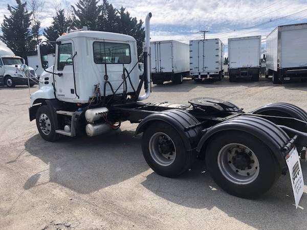 2012 Mack Pinnacle Tandem Axle Tractor #0088 - cars & trucks - by... for sale in East Providence, RI – photo 3