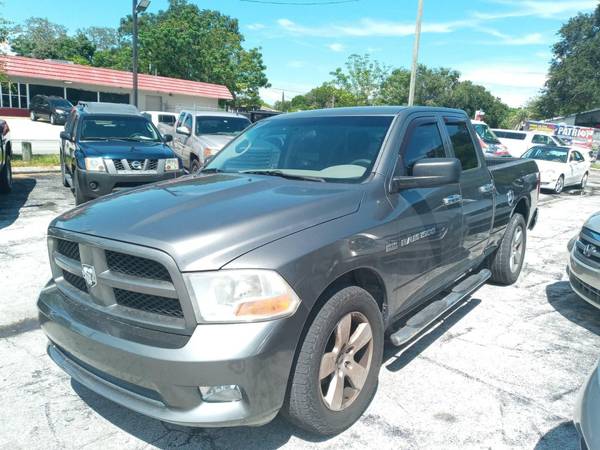 2012 RAM 1500 SLT QUAD CAB GORGEOUS!! HEMI!! - cars & trucks - by... for sale in New Port Richey , FL – photo 4
