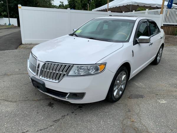 2011 Lincoln Mkz - cars & trucks - by owner - vehicle automotive sale for sale in Abington, MA – photo 2