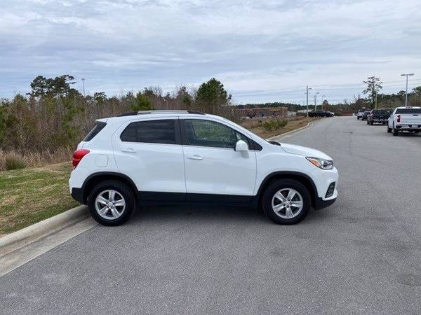2019 Chevy Chevrolet Trax LT suv White - - by dealer for sale in Goldsboro, NC – photo 9