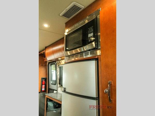 2016 Leisure Travel Unity U24MB for sale in Souderton, PA – photo 17