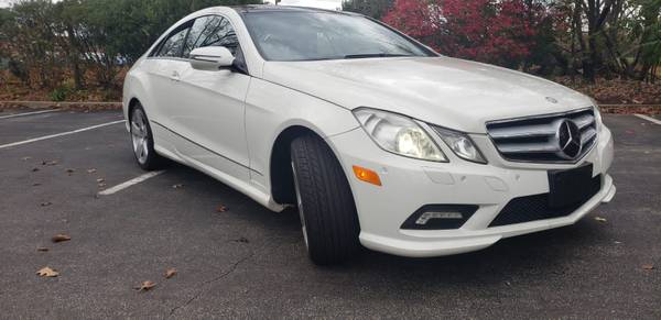 2010 Mercedes-Benz E 550 - cars & trucks - by dealer - vehicle... for sale in Westbury , NY – photo 4