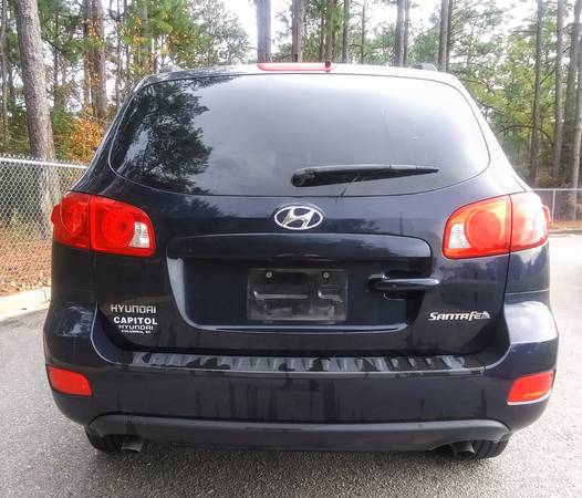 Hyundai Santa Fe - Drives great, Travel-ready - cars & trucks - by... for sale in Lexington, GA – photo 6