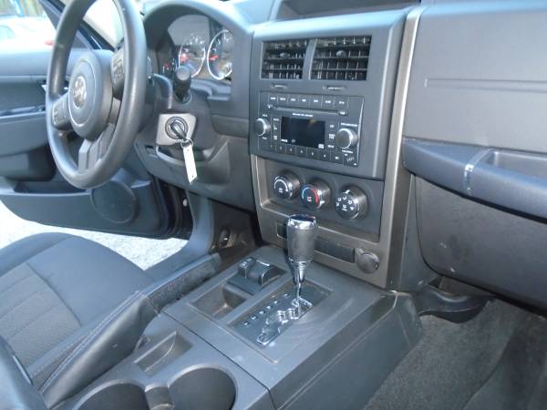 2012 jeep liberty sport/low miles/clean - cars & trucks - by dealer... for sale in Douglas, RI – photo 13