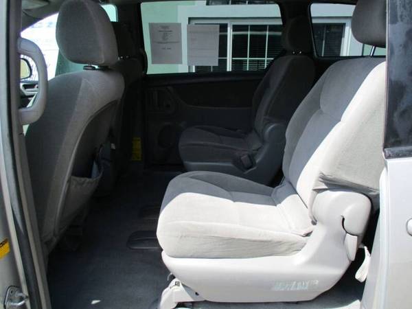 2004 Toyota Sienna LE 7 Passenger 4dr Mini Van - cars & trucks - by... for sale in Liberty, OH – photo 22