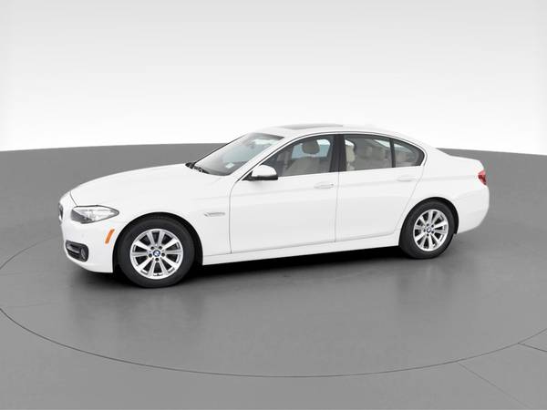 2016 BMW 5 Series 528i Sedan 4D sedan White - FINANCE ONLINE - cars... for sale in Appleton, WI – photo 4