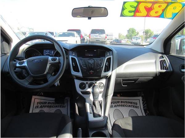 2014 Ford Focus SE Sedan 4D - YOURE APPROVED - cars & trucks - by... for sale in Carson City, NV – photo 8