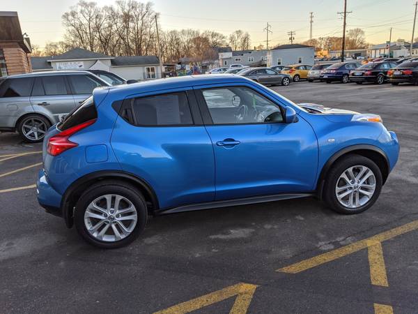 2011 Nissan Juke - - by dealer - vehicle automotive sale for sale in Evansdale, IA – photo 6
