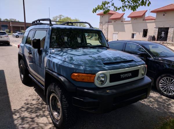 2014 FJ Cruiser Ultimate Edition for sale in milwaukee, WI – photo 10