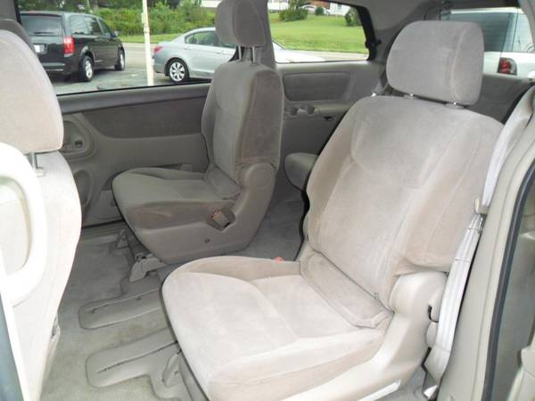 2004 Toyota Sienna le - cars & trucks - by dealer - vehicle... for sale in Kingsport, TN – photo 6