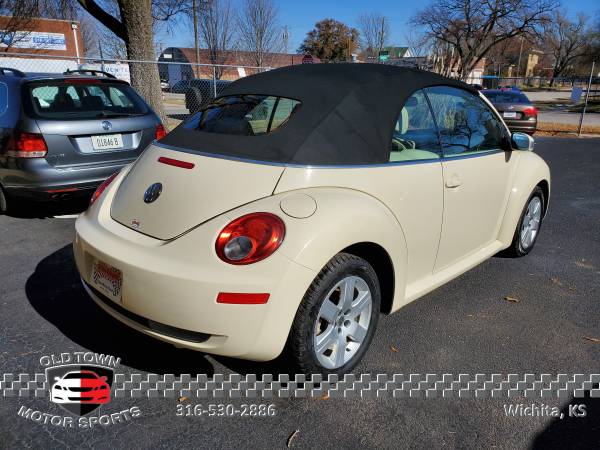 2007 Volkswagen Beetle Convertible - New Top, Leather, Low Miles!! -... for sale in Wichita, OK – photo 2