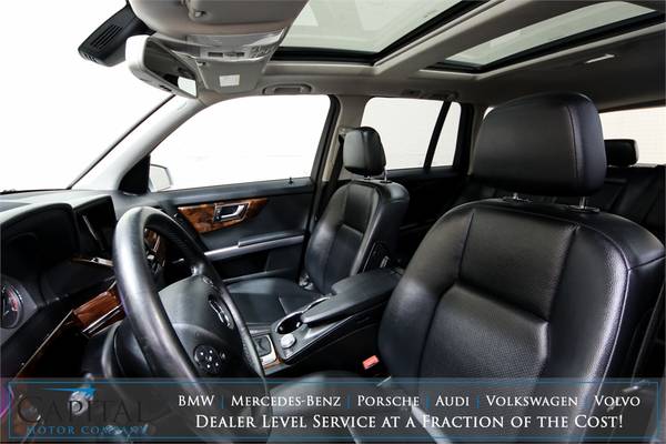 2012 Mercedes GLK350 4Matic All-Wheel Drive with Panaramic Roof! for sale in Eau Claire, MN – photo 12