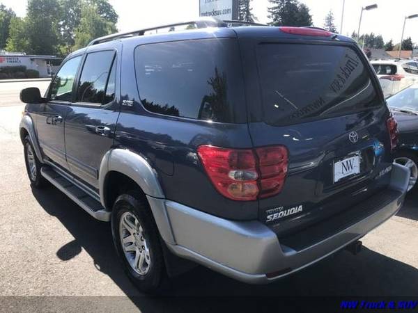 2004 Toyota Sequoia 4X4 SR5 3ROW Seat Leather Clean Carfax Local SU for sale in Milwaukee, OR – photo 3