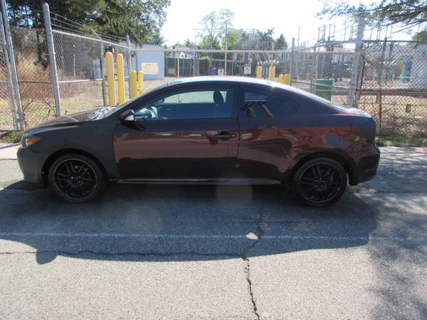 2005 SCION TC*5 SPEED MANUAL*RUNS EXCELLENT*NO ISSUES*GIVEAWAY!! for sale in Valley Stream, NY – photo 2