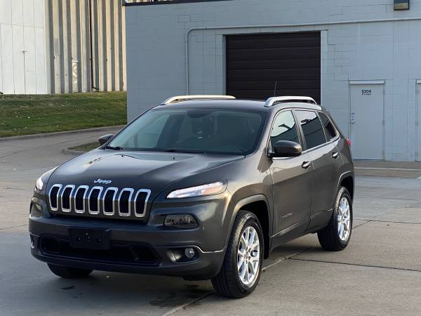 2016 JEEP CHEROKEE LATITUDE 4x4 / ONLY 64K / NEW TIRES / VERY CLEAN... for sale in Omaha, IA – photo 2