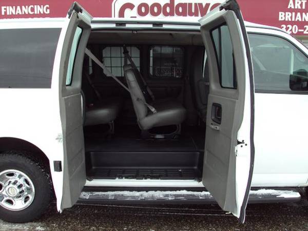 2011 Chevrolet Express Passenger 2500 135 1LS 4X4 QUIGLEY 12... for sale in waite park, OR – photo 6