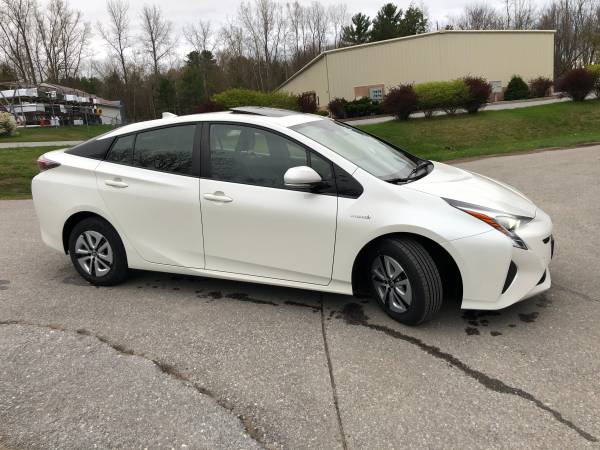 2016 TOYOTA PRIUS HYBRID FOUR - - by dealer - vehicle for sale in Williston, VT – photo 4