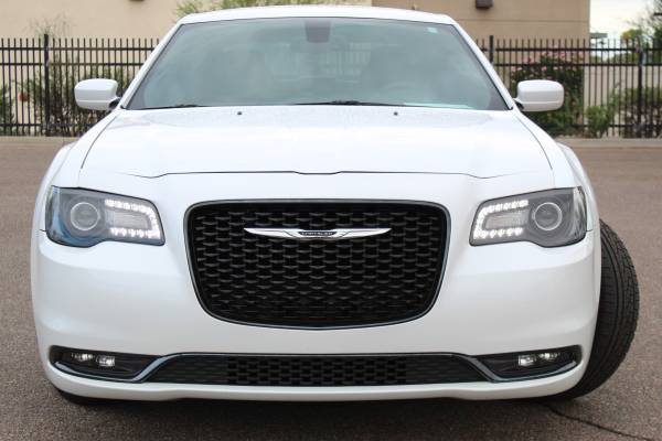 2015 Chrysler 300 S W/UCONNECT Stock #:PL80264A CLEAN CARFAX for sale in Mesa, AZ – photo 8
