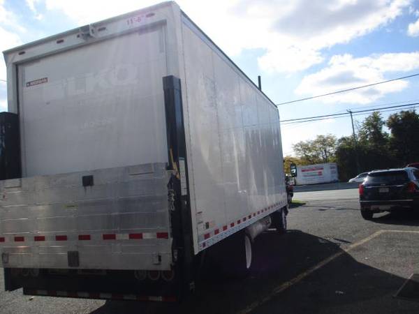 2015 Isuzu NPR HD REG 20 FOOT BOX TRUCK, STEP VAN, 78K MILES - cars... for sale in South Amboy, NY – photo 4