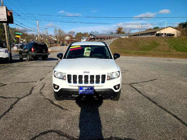 !!!!!!!! 2015 JEEP COMPASS!!!!! AUTOMATIC 4x4 - cars & trucks - by... for sale in Lewiston, ME – photo 2