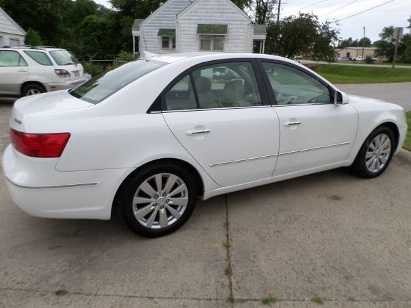 2009 HYUNDAI SONATA LIMITED - cars & trucks - by dealer - vehicle... for sale in Des Moines, IA – photo 4