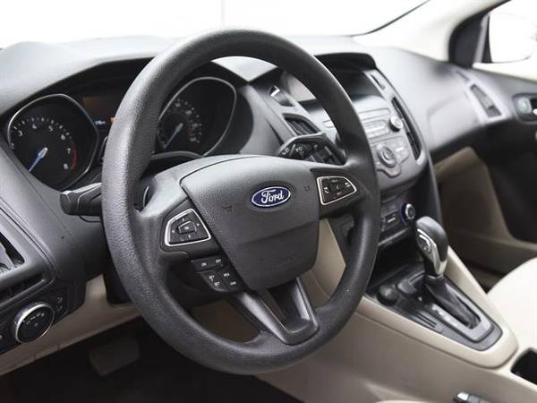 2018 Ford Focus SE Sedan 4D sedan Dk. Gray - FINANCE ONLINE for sale in Atlanta, CO – photo 2