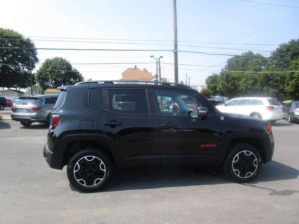 2015 JEEP RENEGADE TRAILHAWK - CLEAN CAR FAX - BACKUP CAMERA - 4X4 -... for sale in Moosic, PA – photo 3