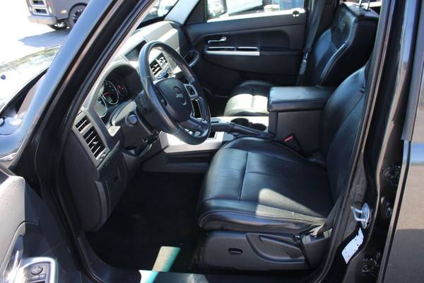 2010 JEEP LIBERTY Limited - - by dealer - vehicle for sale in Everett, WA – photo 12