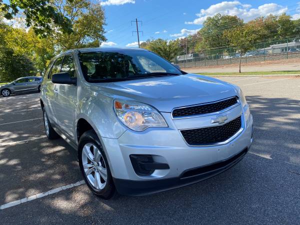 2010 CHEVY EQUINOX SENIOR DRIVEN EXCELLENT CONDITION - cars & trucks... for sale in Iselin, NJ – photo 3