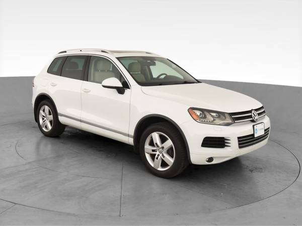 2013 VW Volkswagen Touareg TDI Lux Sport Utility 4D suv White - -... for sale in Long Beach, CA – photo 15