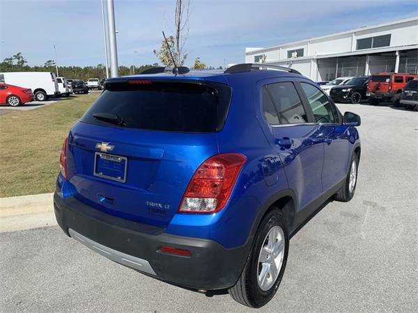 2016 Chevy Chevrolet Trax LT suv Blue for sale in Goldsboro, NC – photo 8