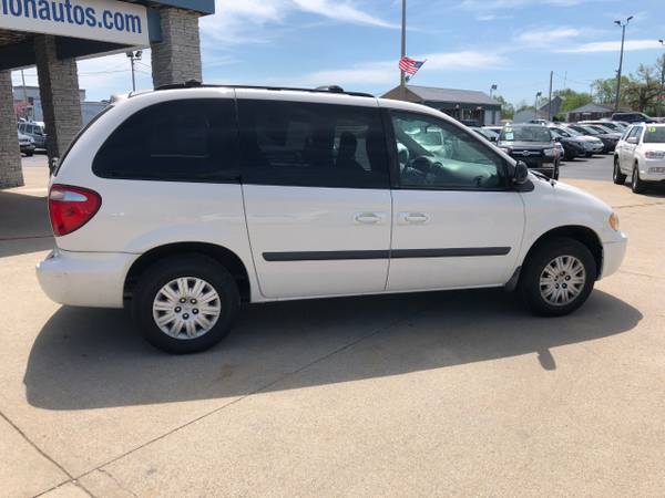 2007 Chrysler Town Country SWB 4dr Wgn for sale in NICHOLASVILLE, KY – photo 8