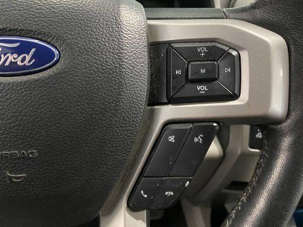 2018 Ford F150 SuperCrew Cab Lariat Pickup 4D 5 1/2 ft Family Owned! for sale in Fremont, NE – photo 24