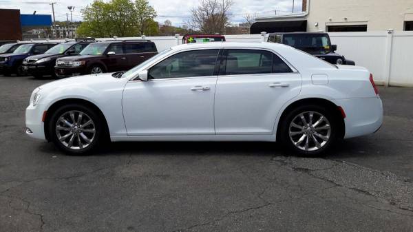 2015 Chrysler 300 Limited AWD 4dr Sedan - SUPER CLEAN! WELL for sale in Wakefield, MA – photo 9