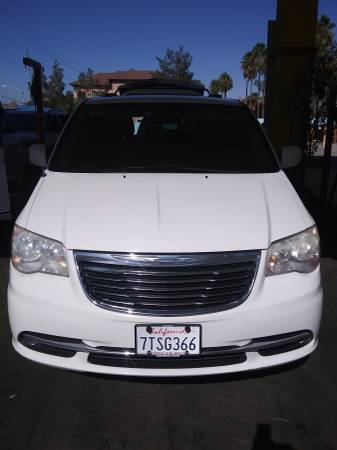 Chrysler TOWN&COUNTY for sale in Lake Elsinore, CA – photo 13