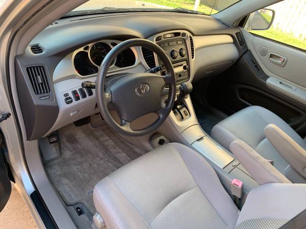 2005 Toyota Highlander sport clean title 4cyl for sale in Houston, TX – photo 24