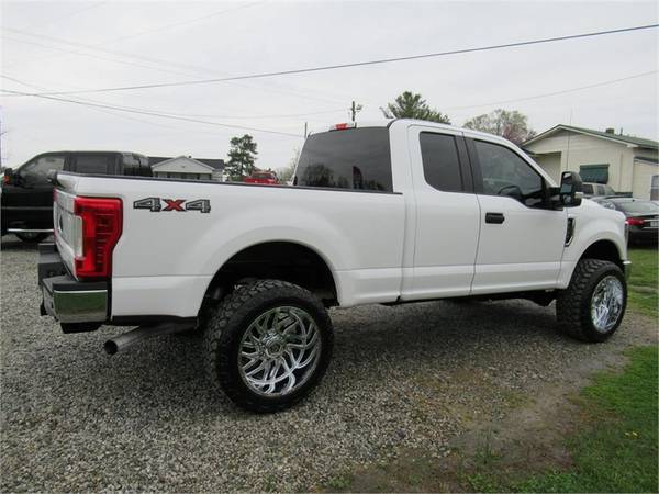 2018 FORD F250 SUPER DUTY XLT, White APPLY ONLINE for sale in Summerfield, TN – photo 9