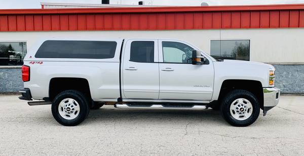 2019 Chevy Silverado 2500hd LT 4x4 - - by dealer for sale in Green Bay, WI – photo 3
