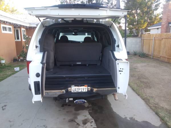 2001 ford excursión - cars & trucks - by owner - vehicle automotive... for sale in Riverside, CA – photo 2