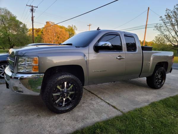 2012 Chevy Silverado 1500 Z71 4x4 for sale in High Point, NC – photo 9