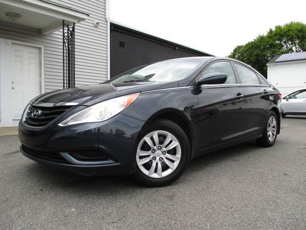 2011 HYUNDAI SONATA 4 CYLINDER TRADE-IN SPECIAL! - cars & trucks -... for sale in North Providence, RI – photo 5