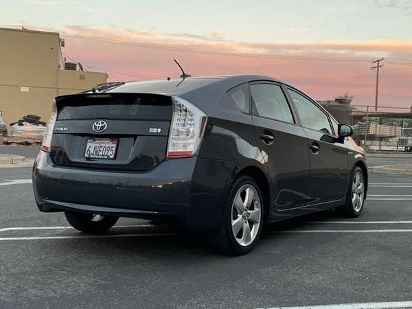 Clean 1 Owner 2010 Toyota Prius V - 76K Miles Tech Pkg Free Warranty for sale in Escondido, CA – photo 16