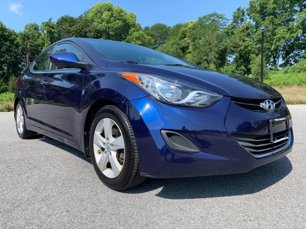 RUNS EXCELLENT ★ 2013 HYUNDAI ELANTRA GLS / 5 Speed Manual - cars &... for sale in Poughkeepsie, NY – photo 4
