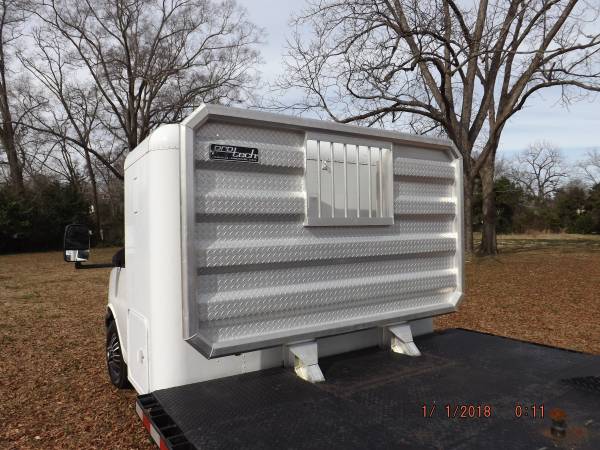 2010 CHEVY G4500 DIESEL, CUSTOM HAULER WITH SLEEPER ONLY59K for sale in Experiment, AL – photo 6