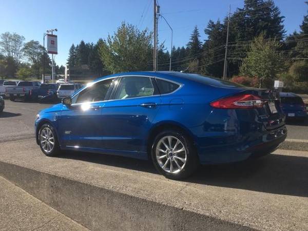 2017 Ford Fusion Energi Electric SE FWD Sedan - cars & trucks - by... for sale in Vancouver, OR – photo 3