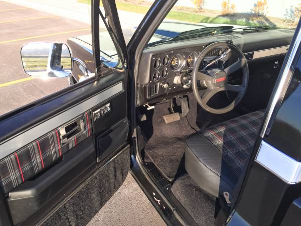 1984 Chevy Silverado - short bed pickup - cars & trucks - by owner -... for sale in Wheaton, IL – photo 14